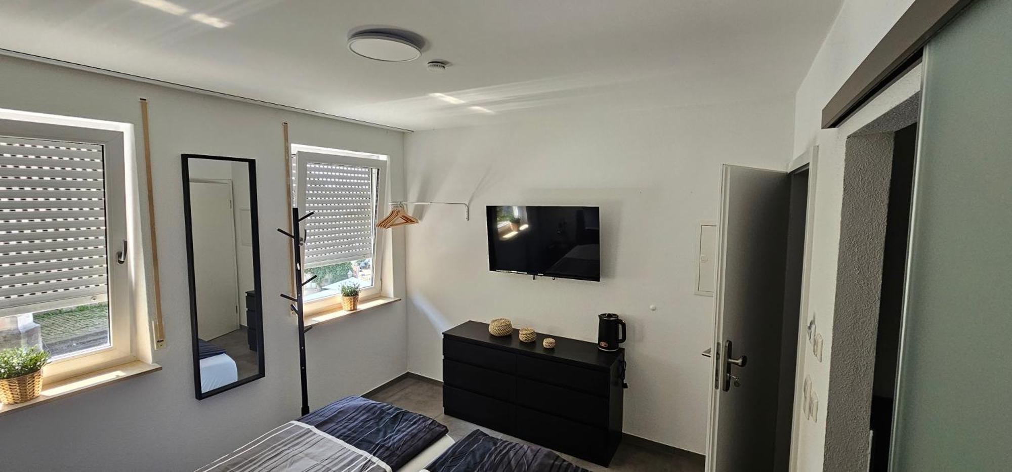 Doppelzimmer Mit Neckarblick Nuertingen Exterior foto